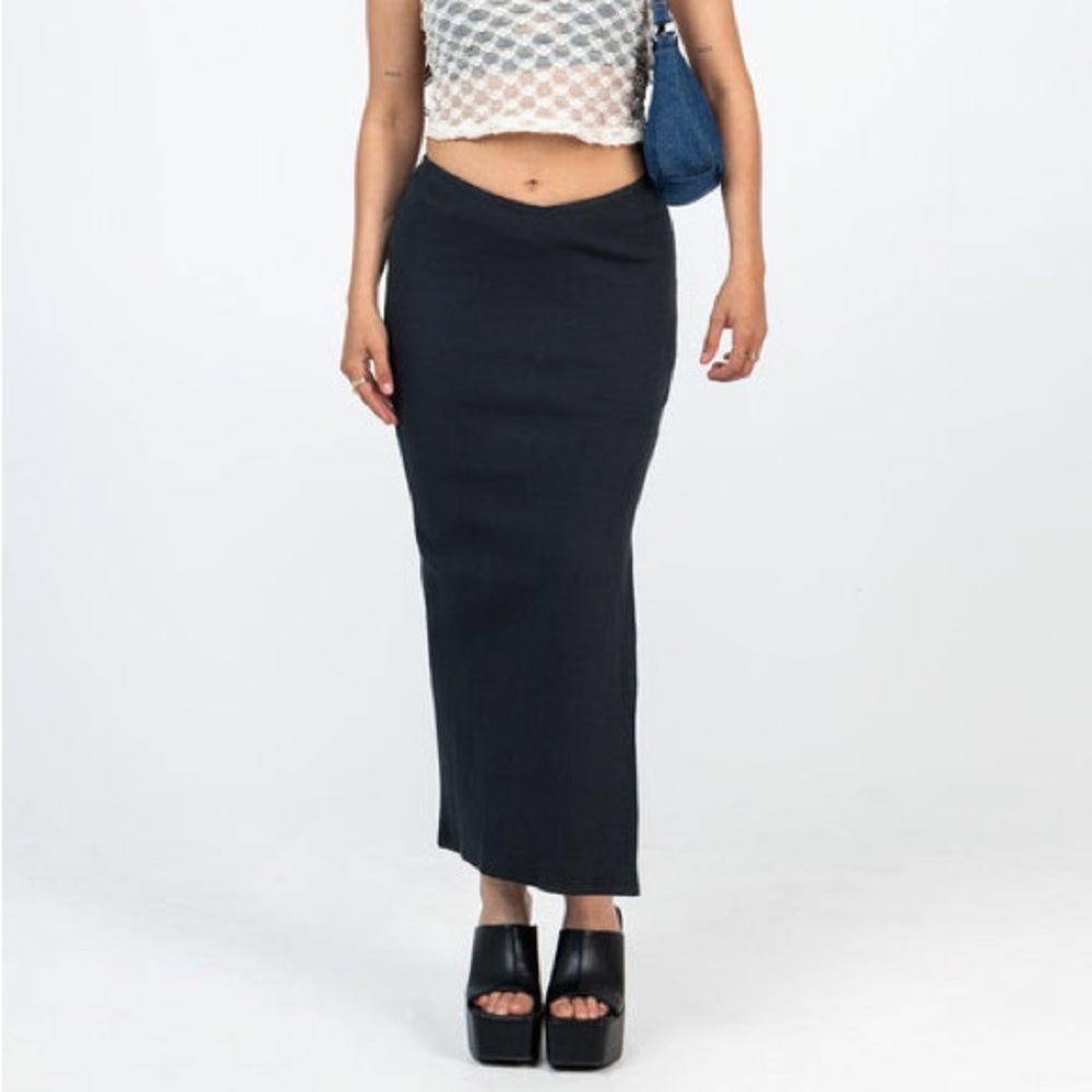 Princess Polly Abigail Midi Skirt Black Petite Elegant  V-shaped Waist